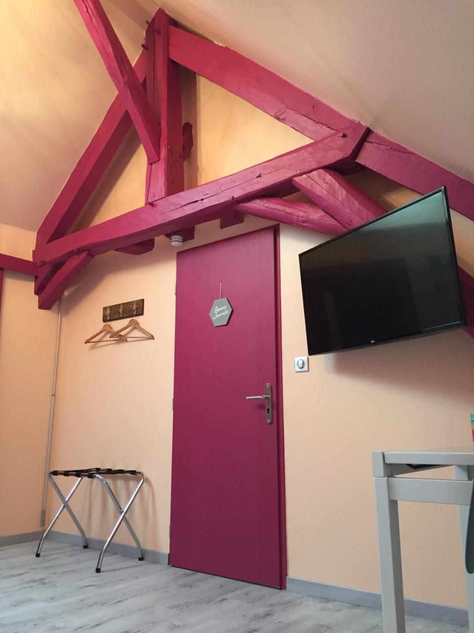 Saint-Maurice-le-Vieil Le Rouge & Blanc Bed & Breakfast エクステリア 写真