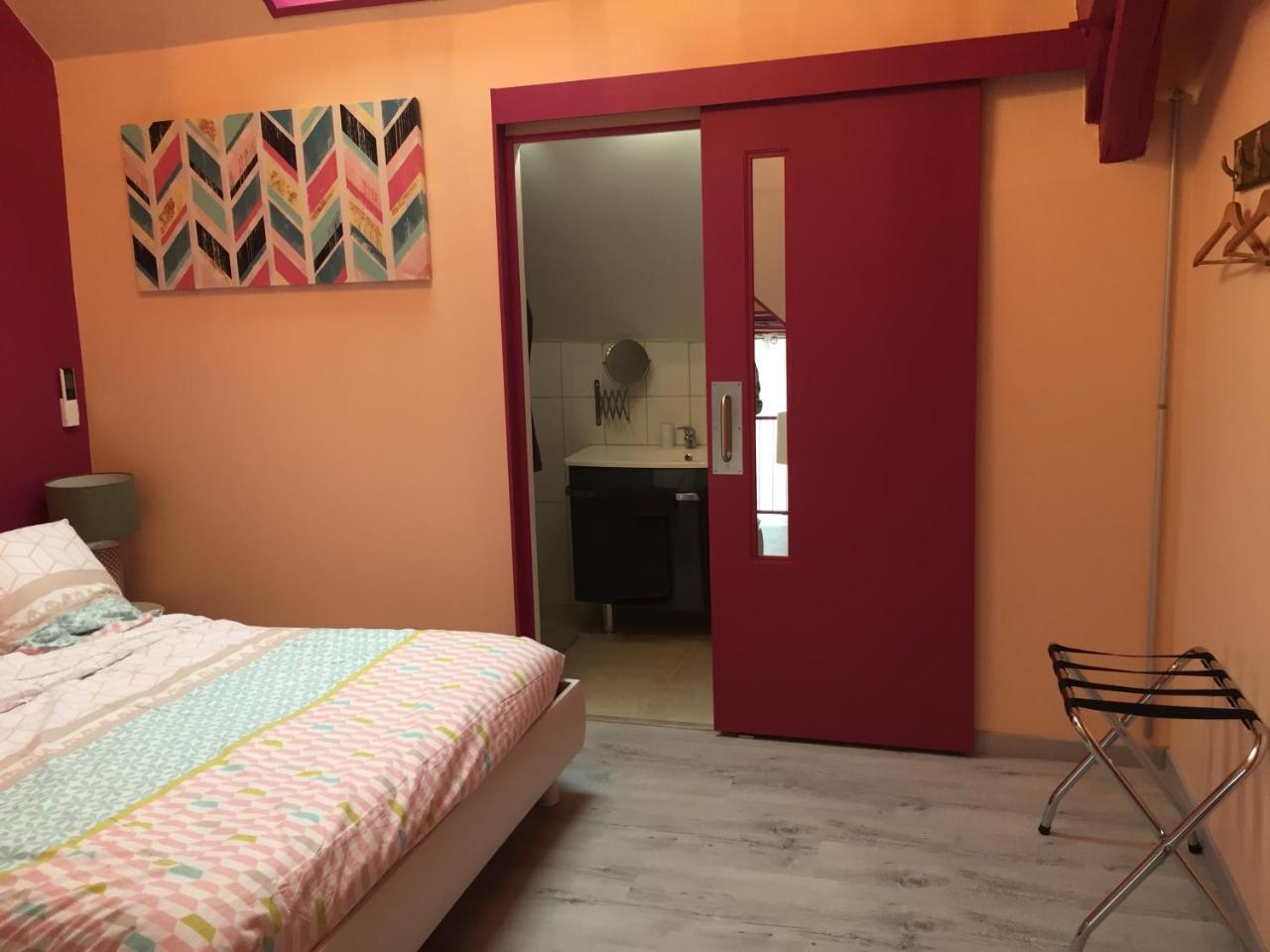 Saint-Maurice-le-Vieil Le Rouge & Blanc Bed & Breakfast エクステリア 写真
