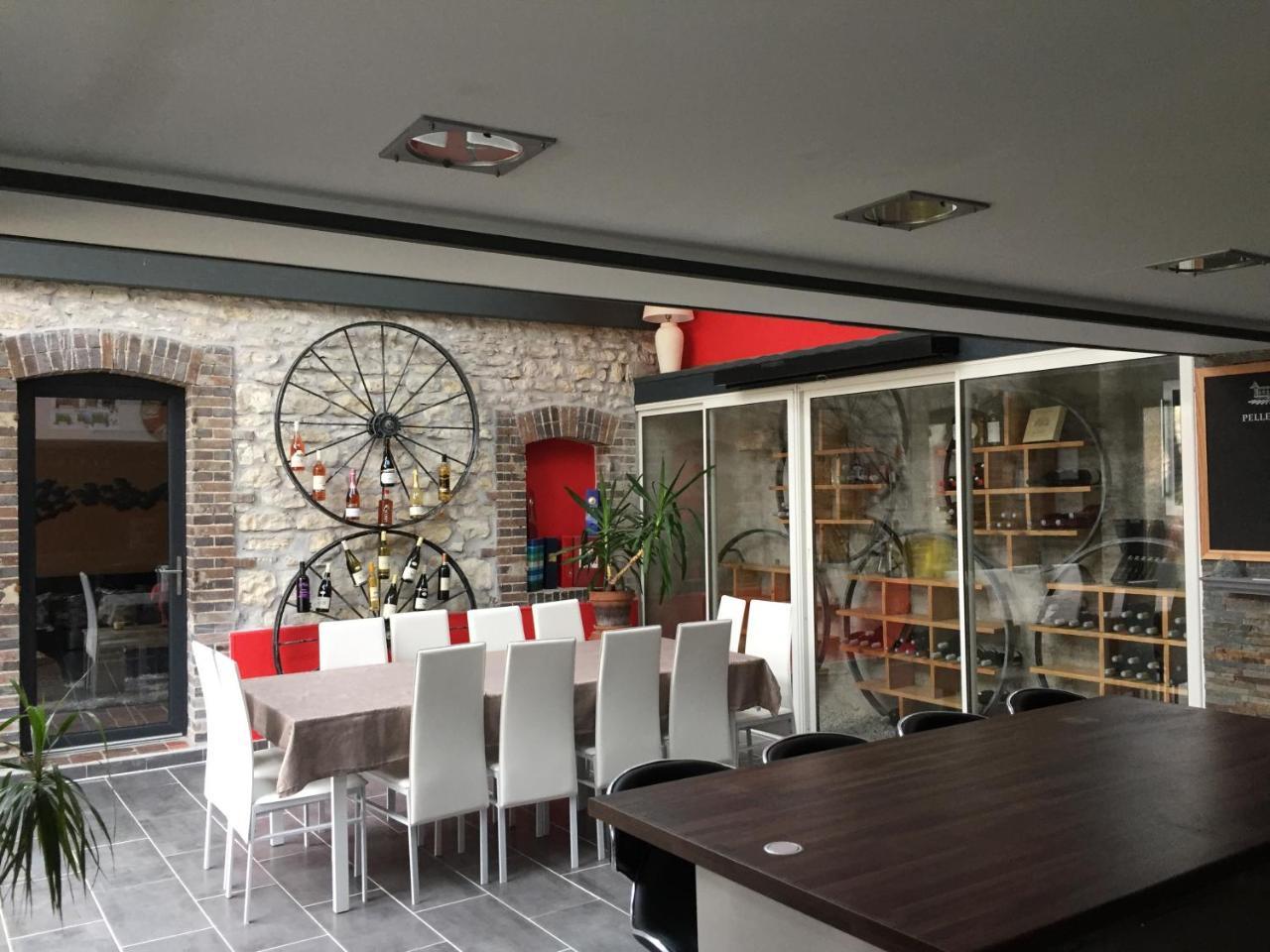 Saint-Maurice-le-Vieil Le Rouge & Blanc Bed & Breakfast エクステリア 写真