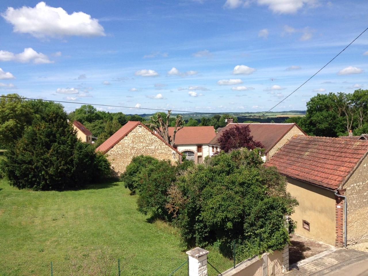 Saint-Maurice-le-Vieil Le Rouge & Blanc Bed & Breakfast エクステリア 写真